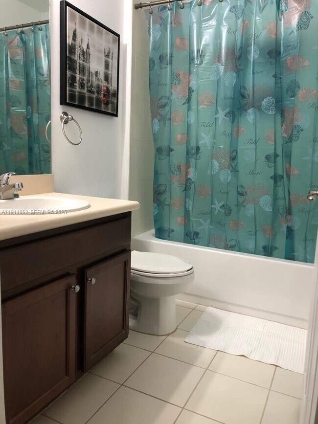 Building Photo - 1018 Foster Rd