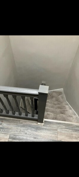 Building Photo - 1633 N Payson St