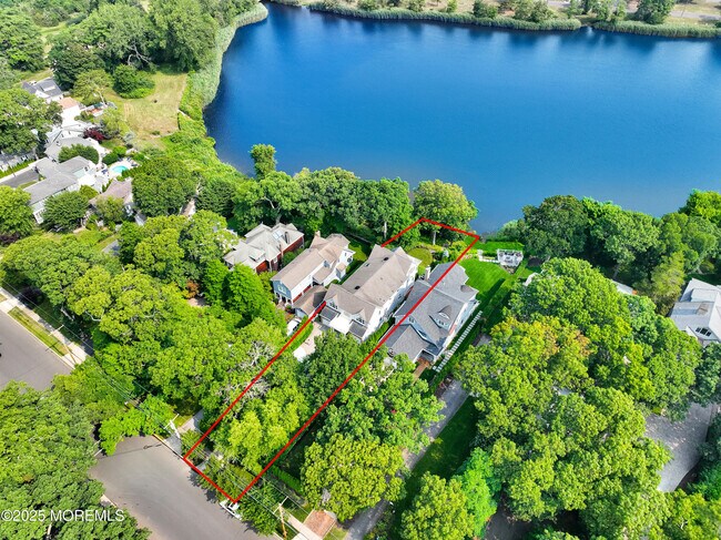 Building Photo - 619 Beacon Blvd