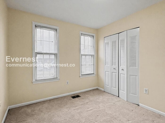 Building Photo - 9005 Heatherfield Ct