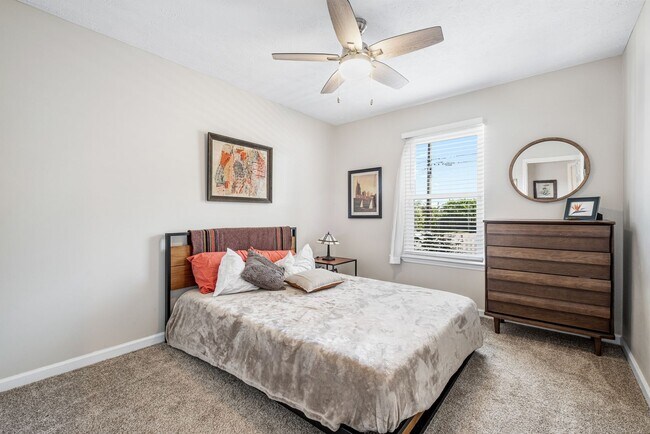 Building Photo - 3 Bedroom Home in Wedgewood Houston