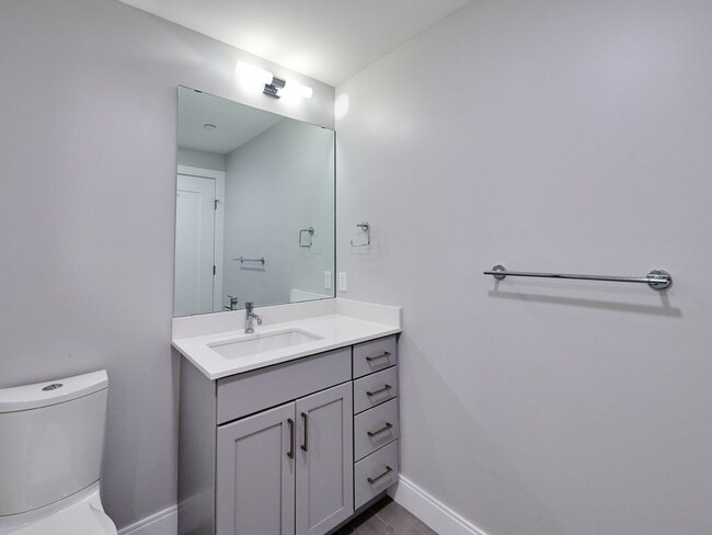 Building Photo - 14 Walley St