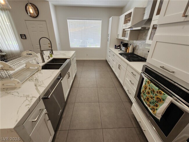 Building Photo - 417 Obsidian Dr
