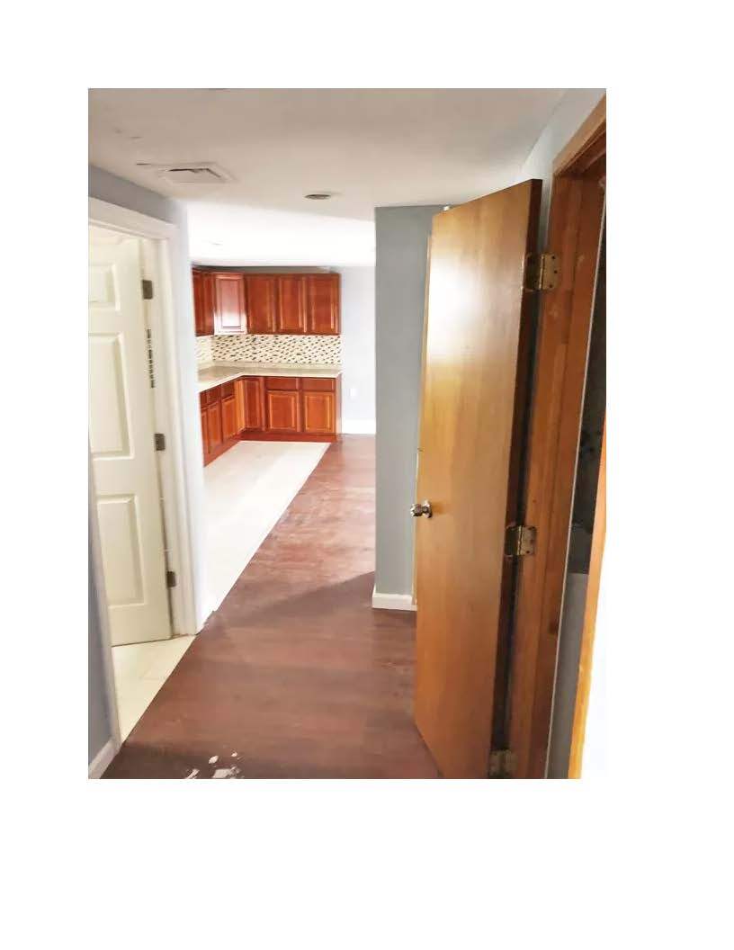 Building Photo - 212 Port Ave