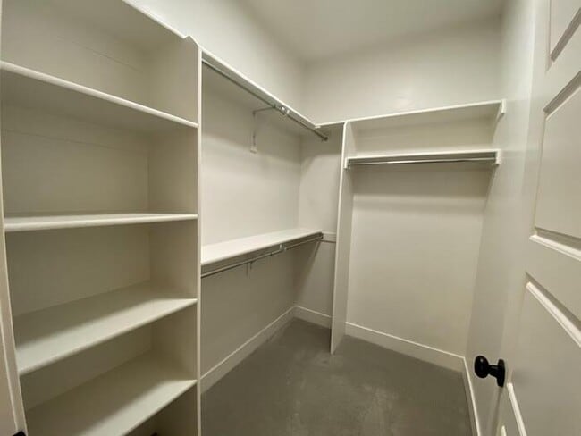 Building Photo - Draper townhome with VIEWS!