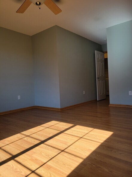 Master Bedroom - 601 Orchard Hills Dr