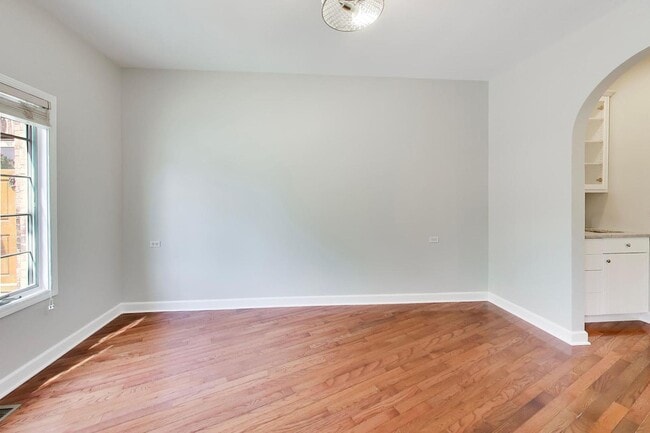 Building Photo - 417 Ashbury Dr