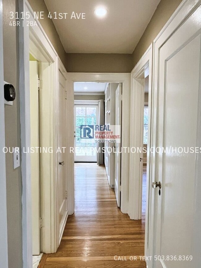 Building Photo - 3115 NE 41st Ave