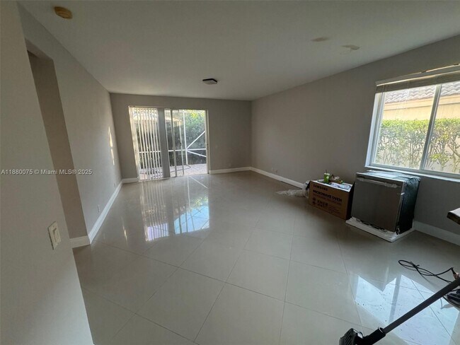 Building Photo - 1365 Canary Island Dr