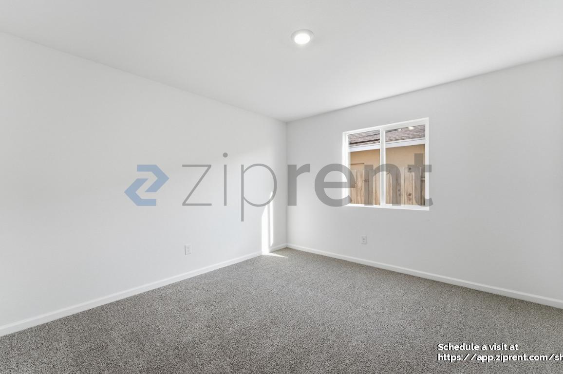 Building Photo - 756 Marcelina Ct