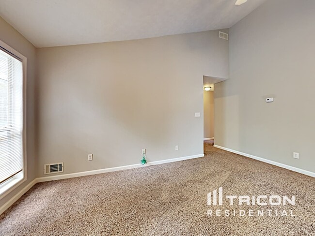 Building Photo - 161 Orchard Hill Dr