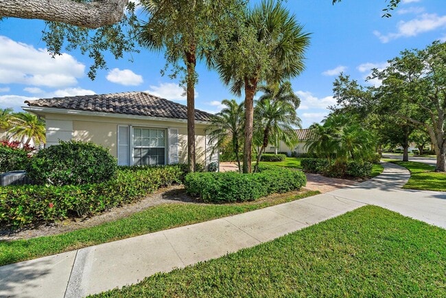 Building Photo - 8120 SE Paurotis Ln