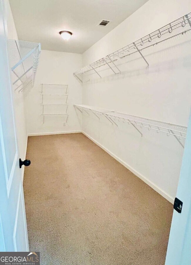 Building Photo - 4518 Hidden Creek Dr