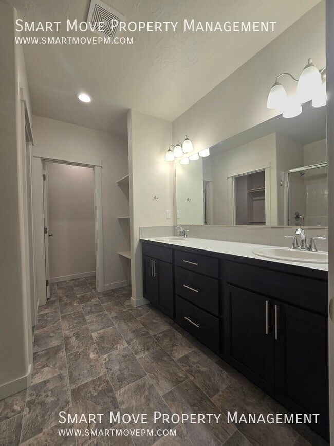 Building Photo - 7529 W Snowberry Dr