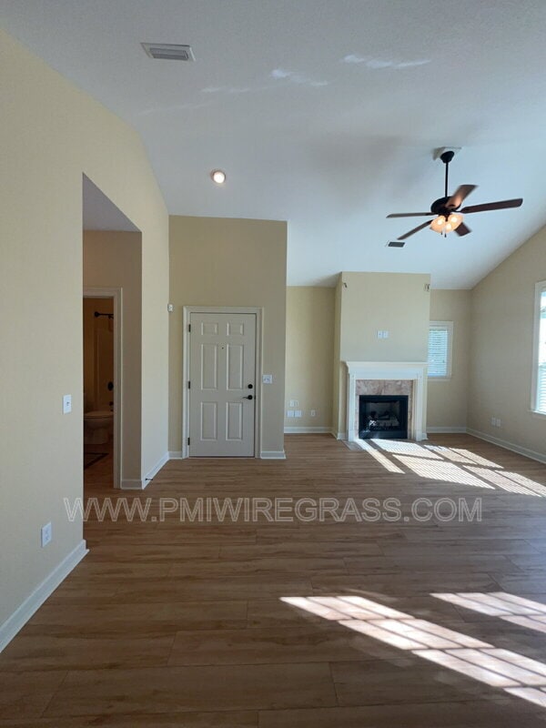 Building Photo - 306 Hidden Creek Cir