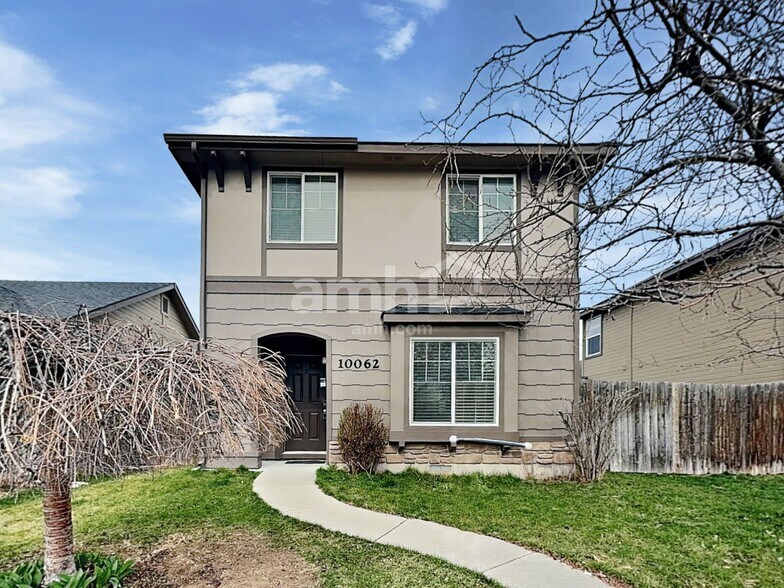 Primary Photo - 10062 W Rustica St