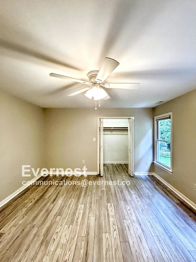 Building Photo - 5505 Chestnut Bluff Rd