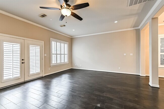 Building Photo - 5453 Fairdale Ln