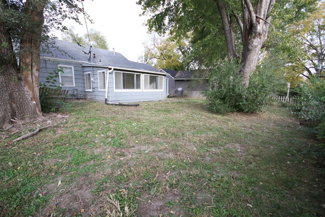 Building Photo - 109 Sunset Dr