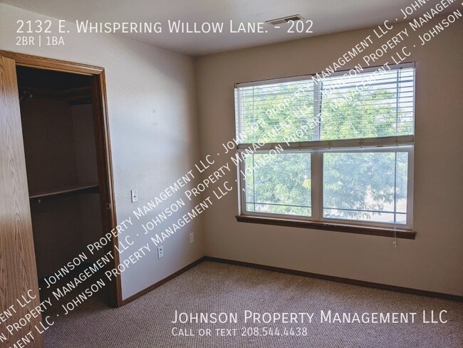 Building Photo - Whispering Willow Apartments: Modern, Conv...