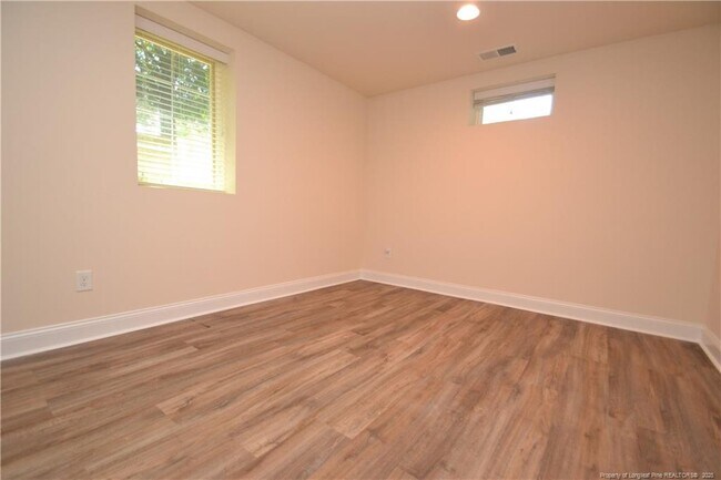 Building Photo - 506 N Tunstall Ave