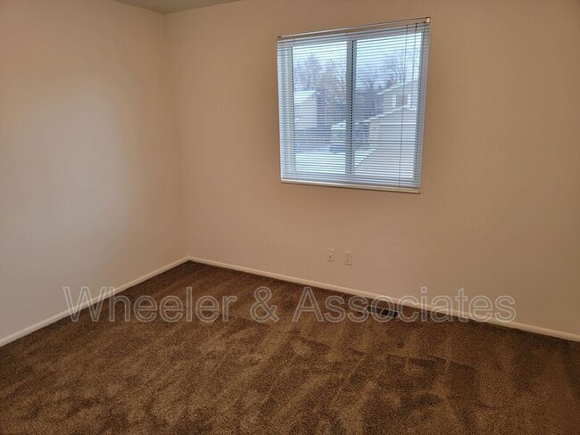 Building Photo - 9218 Alvey Ln