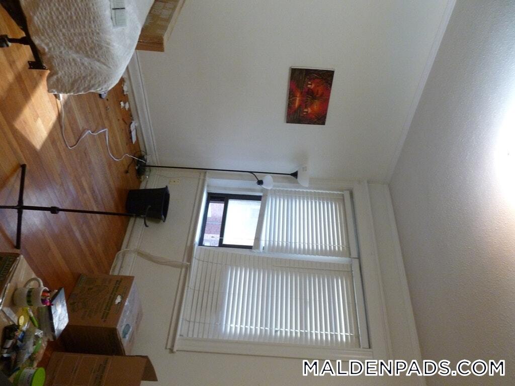 Building Photo - 17-19 Washington St.