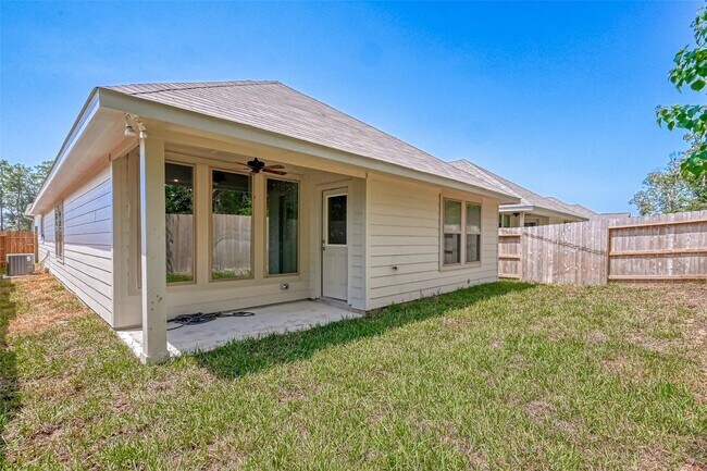 Building Photo - 32037 Trails End Rd