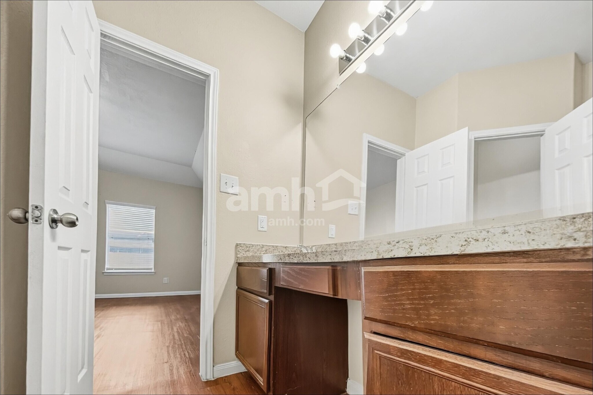 Building Photo - 2606 Bammelwood Dr