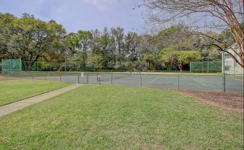 Building Photo - 271 Alexandra Dr