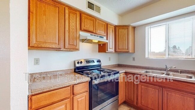 Building Photo - 13908 Jason Pl NE