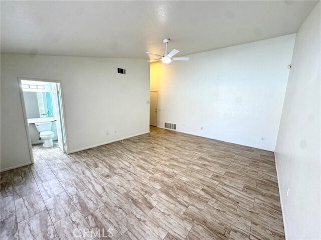 Building Photo - 12789 Yorkshire Dr