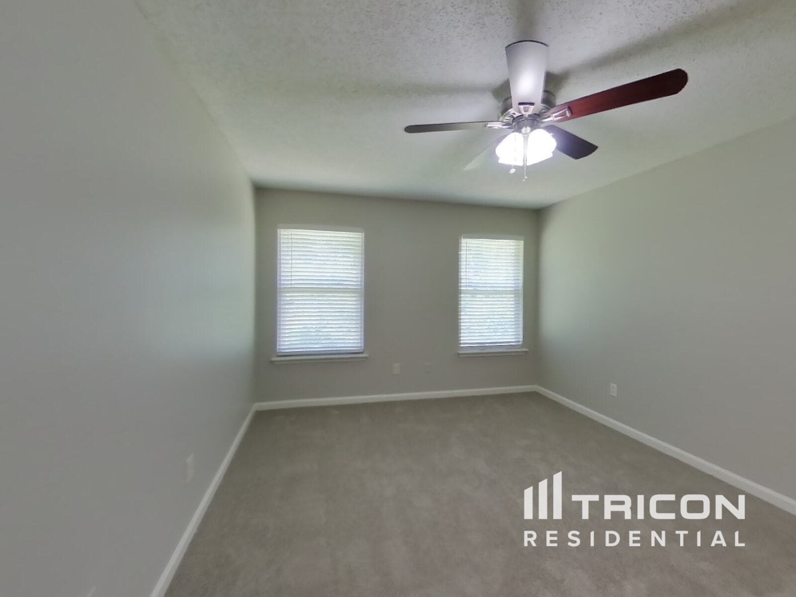 Building Photo - 11110 Lauren Oak Ln S