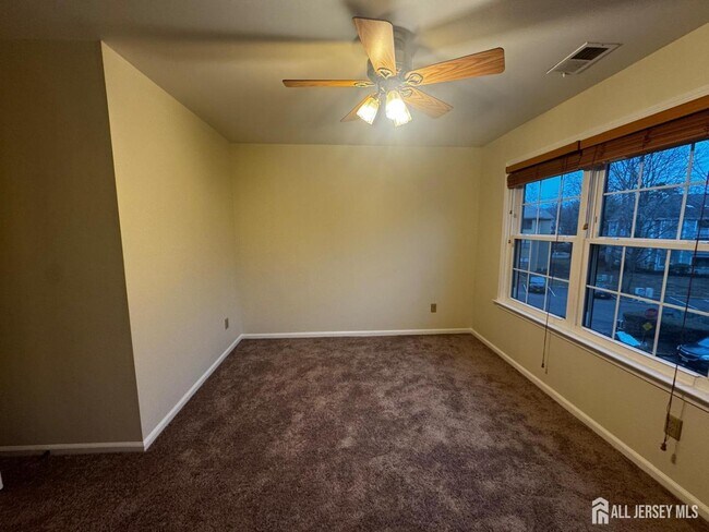 Building Photo - 1109 Stoneridge Cir