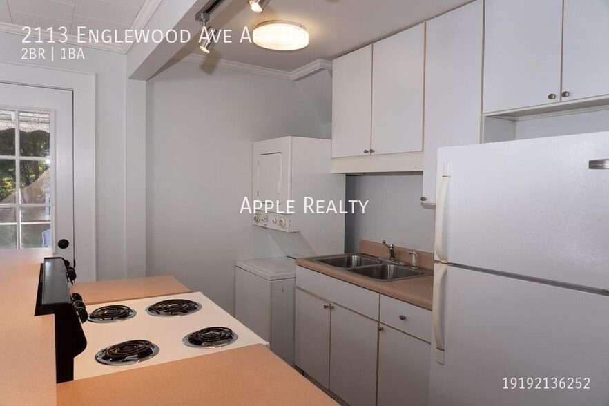 Building Photo - 2113 Englewood Ave