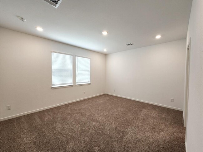 Building Photo - 7230 Greenbriar Bnd Ct