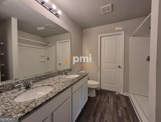 Building Photo - 255 Hawthorn Trail