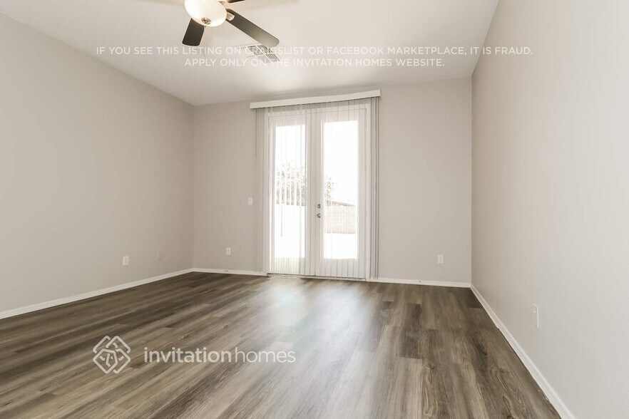 Building Photo - 17601 W Lilac St