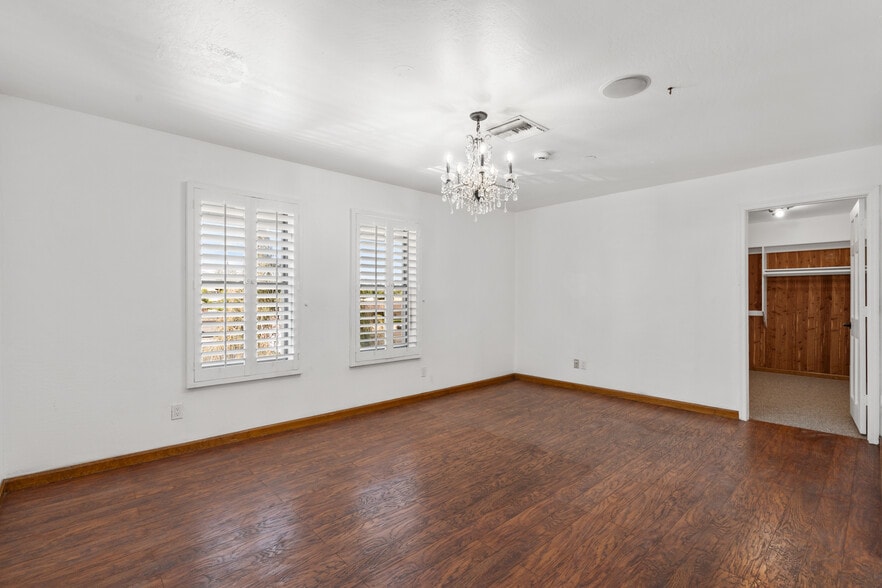 Building Photo - 3319 E Indian School Rd