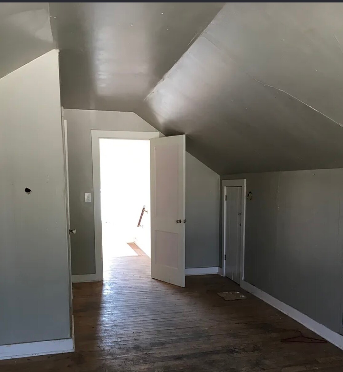 Building Photo - 309 Lake St