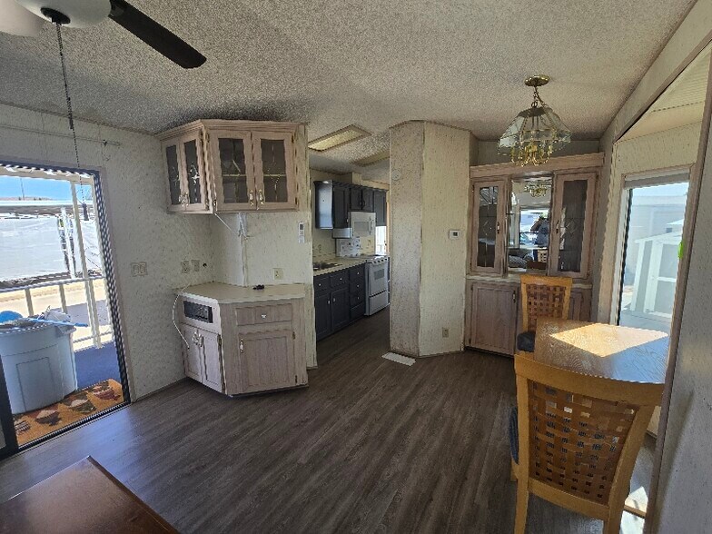 Building Photo - 1225 N Dixie Downs Rd