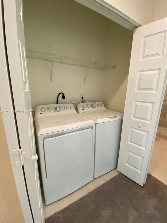 Building Photo - 8379 Central Park Blvd