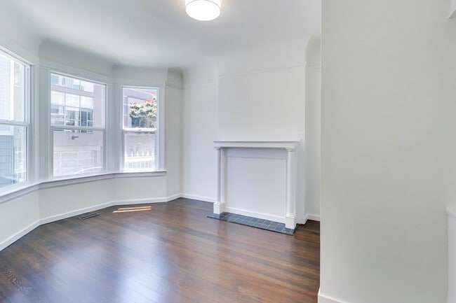 Building Photo - 554a Natoma St