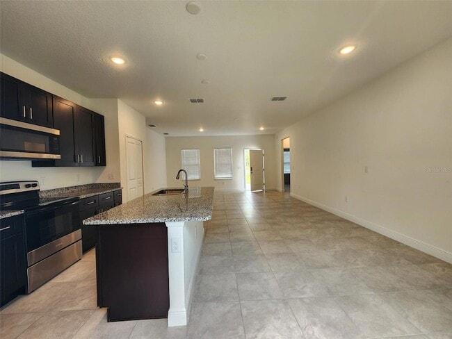 Building Photo - 14055 SW 48th Avenue Rd