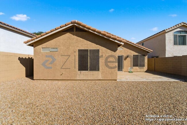 Building Photo - 17216 N Wavyleaf Ave