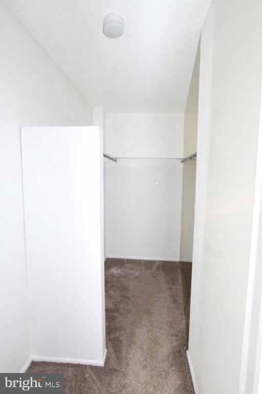 Building Photo - 8 Joyner Ct
