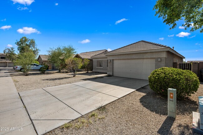 Primary Photo - 1704 S 79th Glen