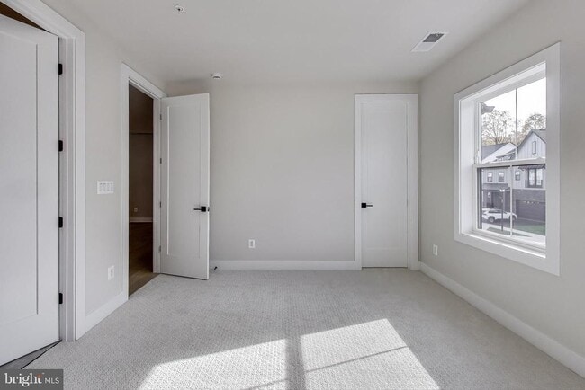 Building Photo - 6921 Renita Ln