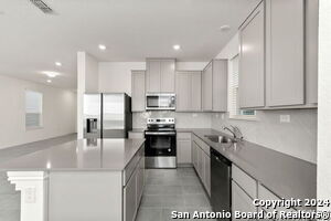 Building Photo - 14839 Vance Jackson Rd