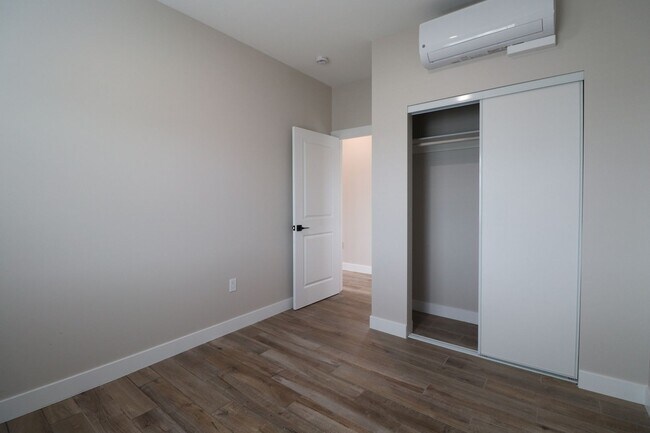 Building Photo - 200 Siler Ln